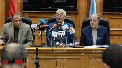 صور.. رئيس لجنة امتحانات الثانوية العامة: 4 حالات غش و 3 لنشر الأسئلة