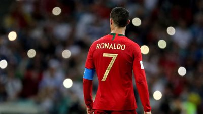 مفاجأة.. ريال مدريد يقرر تخفيض الشرط الجزائي في عقد كريستيانو رونالدو