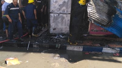 صور| السيطرة على حريق نشب داخل معرض للأدوات المنزلية في بني سويف