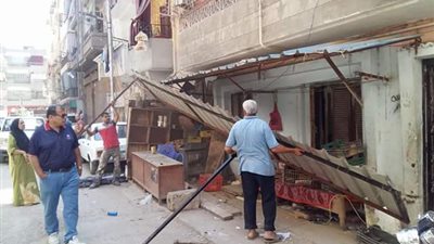 صور.. حملة اشغالات مكبرة لعودة الإنصباط للشارع بـ