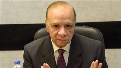 حي عين شمس يواصل حملاته لرفع الإشغالات والتصدي للمخالفين