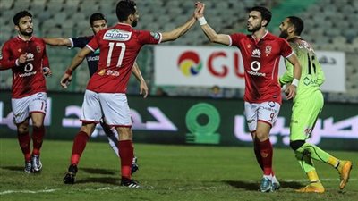 فقرة تدريبية لبناء الهجمات في مران الأهلي