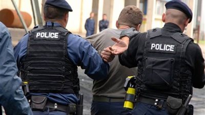 شرطة كوسوفو: اعتقال 3 أشخاص بتهم تتعلق بالارهاب 