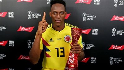 برشلونة أكثر السعداء لتألق مدافعه مينا في كأس العالم