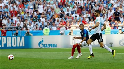 مبابي يكتب المجد مع الديوك الفرنسية بهدفيه في مرمي منتخب التانجو 