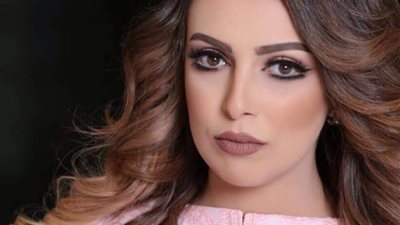 إسراء عبد الفتاح  تهنئ صديقها بعيد ميلاده