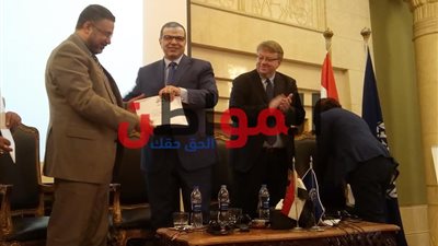 صور.. اختتام حفل تكريم ممثلى وزارات حكومة 