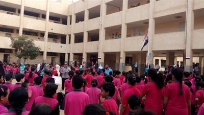 نقل طالبة للمستشفى أثناء أدائها أخر امتحانات الثانوية العامة بـ ملوي