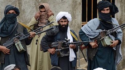مصرع 20 وإصابة العشرات في غارة جوية ضد 