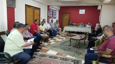 صور| وكيل الشباب والرياضة بدمياط يناقش الخطة الصيفية لمراكز الشباب 