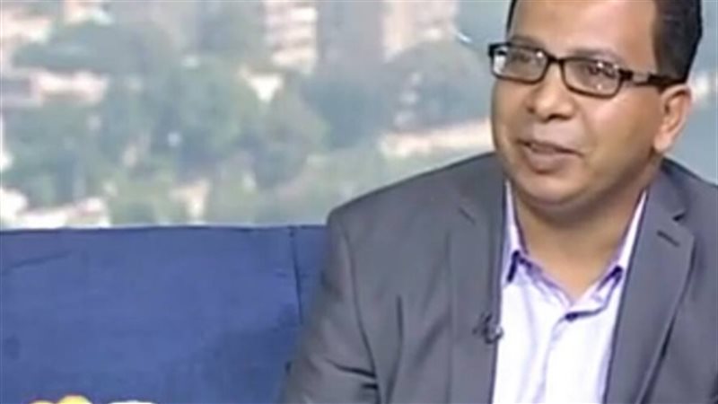 عادل عيد، الخبير