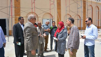 محافظ الوادي الجديد يوجه بـ إنشاء أكشاك بجوار 