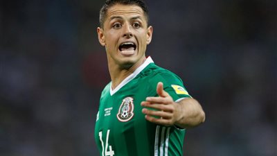 تشيتشاريتو يقود هجوم المكسيك أمام البرازيل