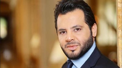 نيشان برفقة بعض الفنانين في حفل زفاف نجل 