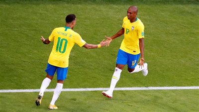 البرازيل تتأهل إلي ربع النهائي لـ