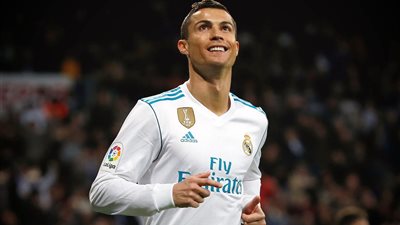 كادينا سير: ريال مدريد يريد بقاء رونالدو واللعب يطلب التفاوض مع يوفنتوس