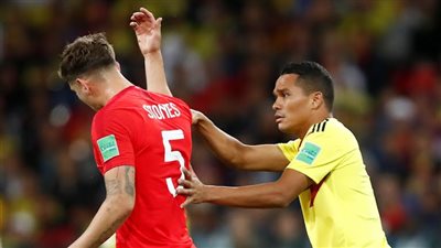 75 دقيقة.. التوتر يسيطر علي لاعبي منتخب كولومبيا بعد هدف كين