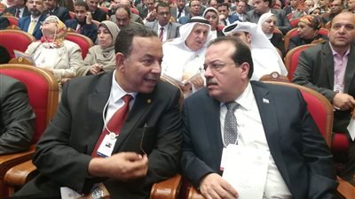 رئيس جامعة طنطا يحضر مؤتمر 
