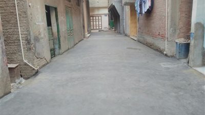 صور.. محافظ دمياط يتابع تنفيذ خطة رصف قرى المحافظة 