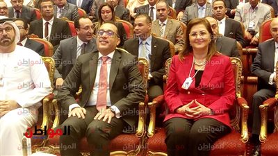 صور| رئيس الوزراء يشارك في فعاليات اليوم الثاني من مؤتمر 