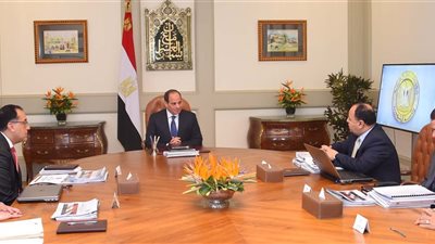 السيسي يجتمع بـ