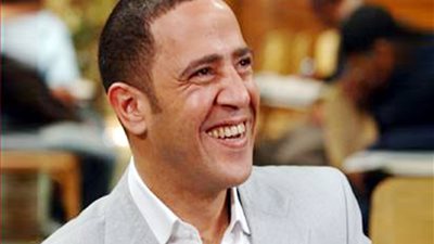 أشرف عبد الباقي يداعب جمهوره على طريقته الخاصة 