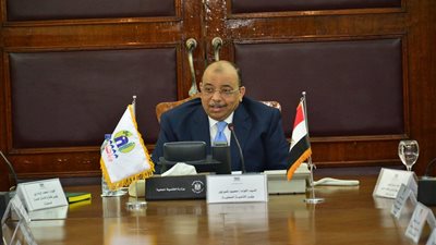 تفاصيل اجتماع وزير التنمية المحلية مع سكرتير عموم المحافظة 