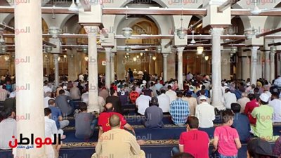 بدأ توافد المصليين على الجامع الأزهر