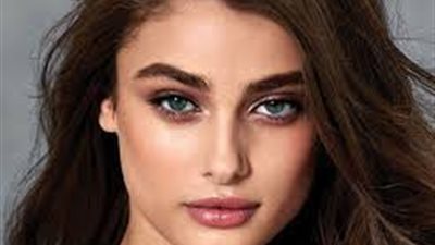 لمظهر أنيق.. اعرفي أسباب تساقط شعر الحواجب وطرق علاجها بالمنزل