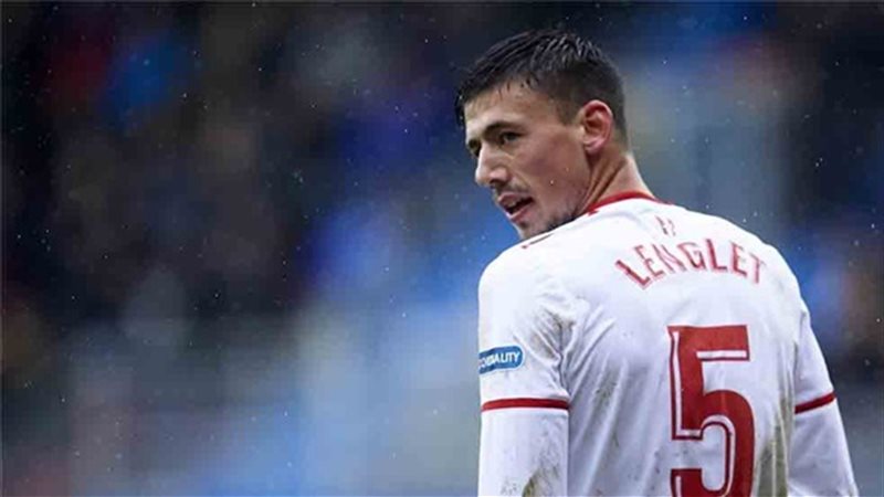 لينجليت لاعب إشبيلية