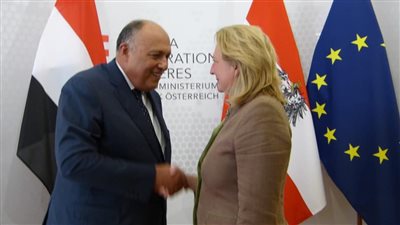 وزير الخارجية يدعو نظيرته النمساوية لزيارة القاهرة