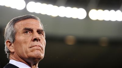 رسميًا.. مدرب أوروجواي يعلن اعتزاله عالم التدريب