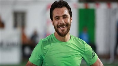 العميد ممثلا لـ