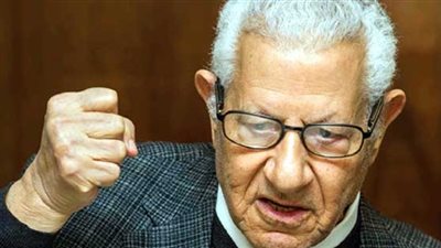 مكرم محمد أحمد يصدر بيانا للرد علي قرار النائب العام بإحالته للتحقيق