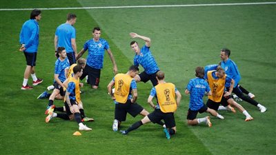 مانذوكيتش يقود هجوم كرواتيا أمام روسيا