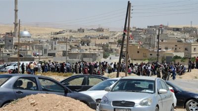 بالفيديو| مئات اللاجئين السوريين فى لبنان يعودون إلي ديارهم