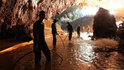 بدء عملية إنقاذ أطفال الكهف
