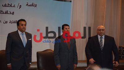 صور.. وصول وزير التعليم العالى لمؤتمر 