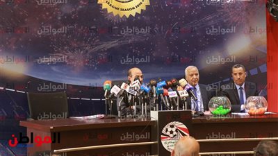 عامر حسين يكشف عن ملاعب الدوري المصري