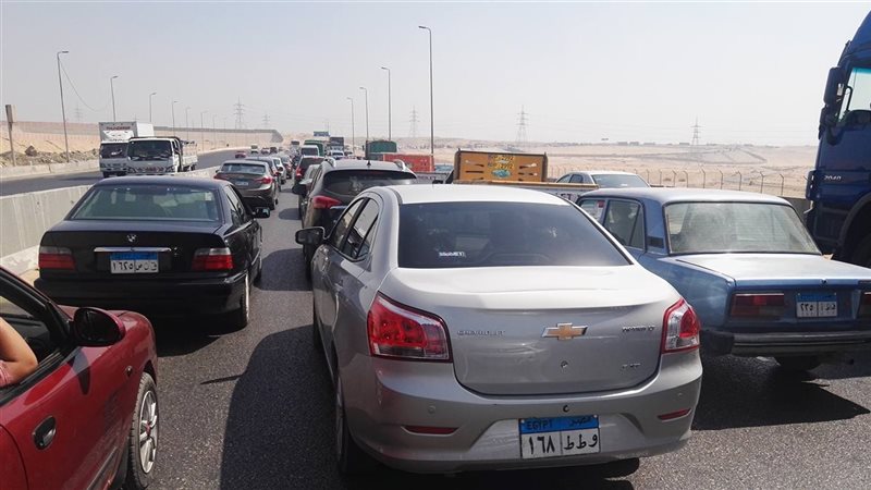 شلل مروري بالطريق