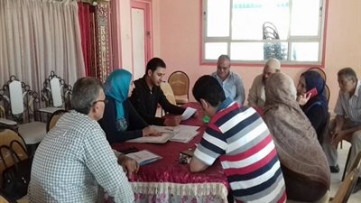 رئيس مدينة فوه يتابع أعمال رصف الطرق ضمن الخطة العاجلة للمحافظة