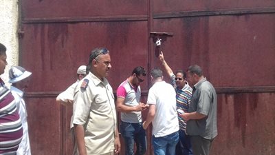 ضبط 194 طن مخللات غير صالحة للاستهلاك الآدمي في البحيرة