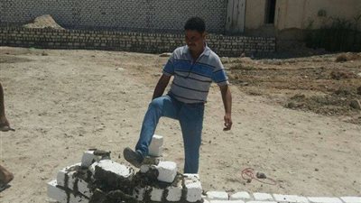 صور.. محافظ الإسكندرية يوجه بمتابعة أعمال البناء المخالف في حي العامرية