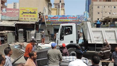 إزالة 230 حالة تعد وإشغالات متنوعة بـ