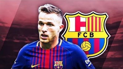 أرثر يصل برشلونة التوقيع الأربعاء المقبل