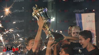 صور.. تسليم الجوائز ودروع 