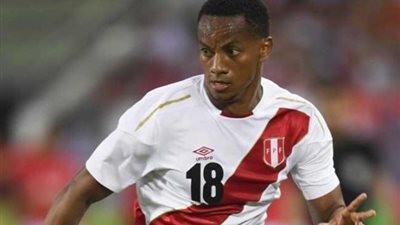 الهلال السعودي يستعير البيروفي أندريه كاريلو مقابل 4 ملايين يورو