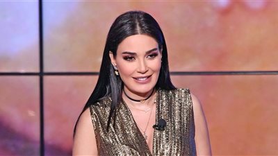 إطلالة مثيرة لـ سيرين عبدالنور 