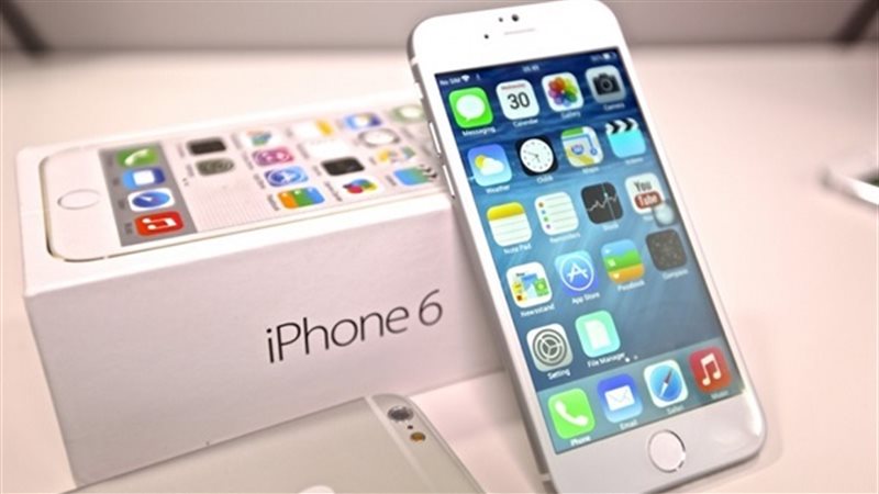  هواتف IPhone و Oppo