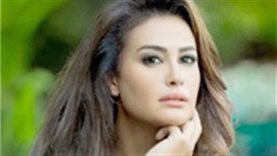 هند صبري تتألق في إطلالة صيف 2018